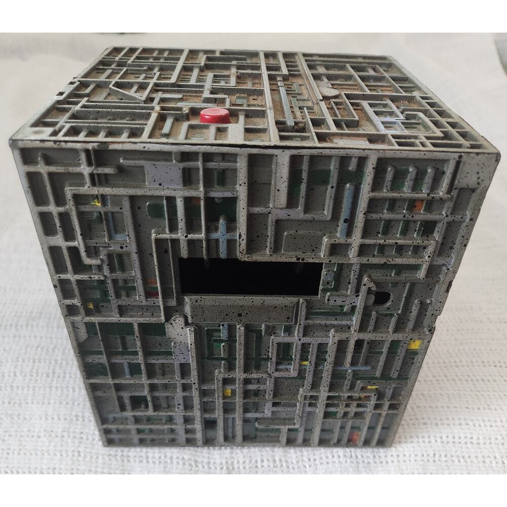 Star Trek Electronic Borg Bank – Talking Coin Bank For Parts or Repair